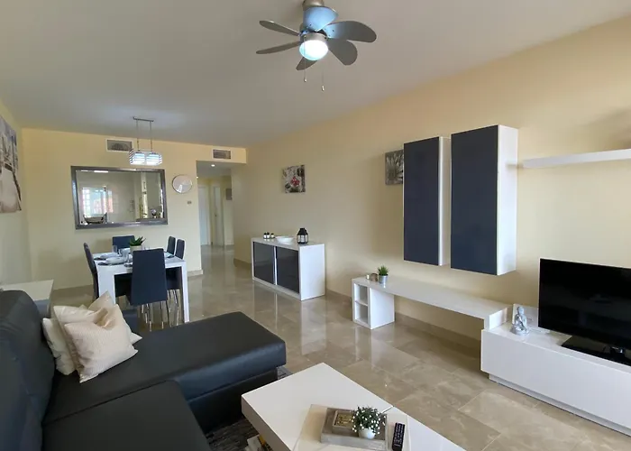 Golf, Relax And Explore 마닐바