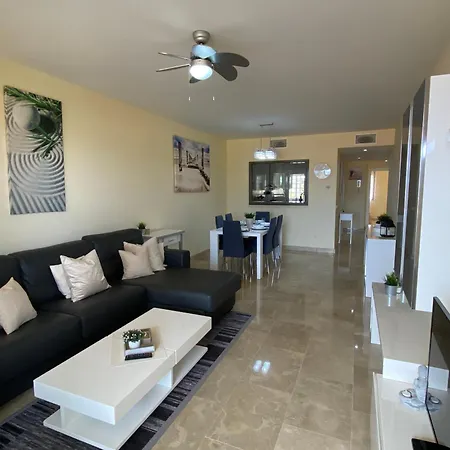 Golf, Relax And Explore Apartment